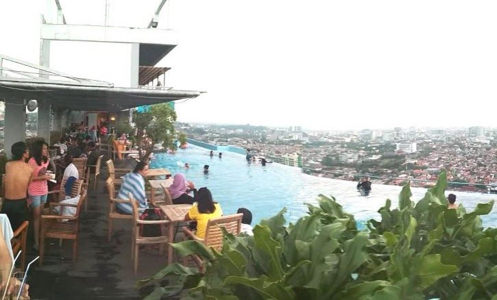 Hotel Bintang 3 di Semarang