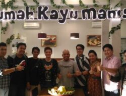 Kayu Manis Dessert and Resto Pontianak, Sajian Khas Menu Nusantara Istimewa