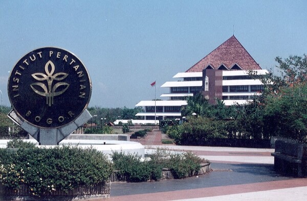 Gedung Rektorat IPB