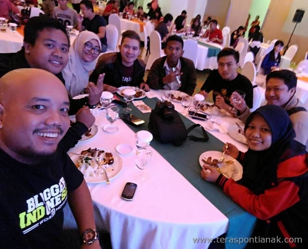 Selfie with Pontianak Blogger Community