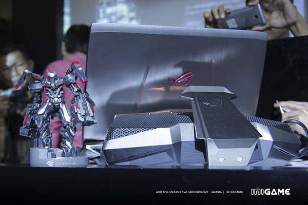 Penampakan ASUS ROG GX700