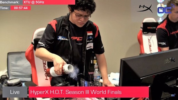 Alva Jonathan Ketika Mengikuti Kompetisi Overclock Internasional 2015