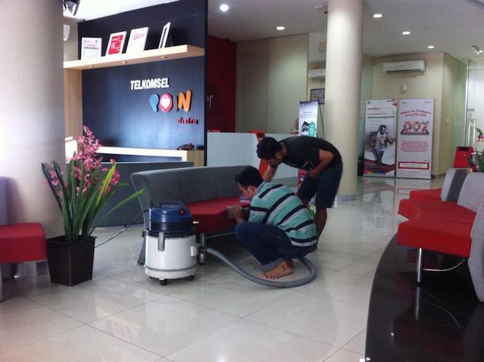 Jasa Cuci Sofa Telkomsel Pontianak