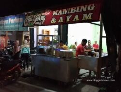 Mencicipi Enaknya Nasi Goreng Kambing Singkawang, Dijamin Halal