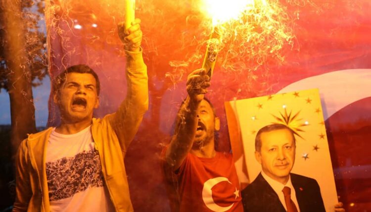Pawai Kemenangan Pendukung Erdogan
