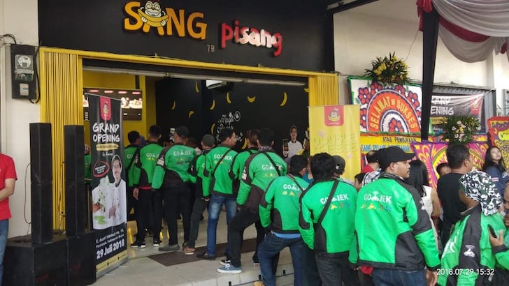 Kerjasama Gojek Pontianak dengan Outlet Sang Pisang by Kaesang Pontianak