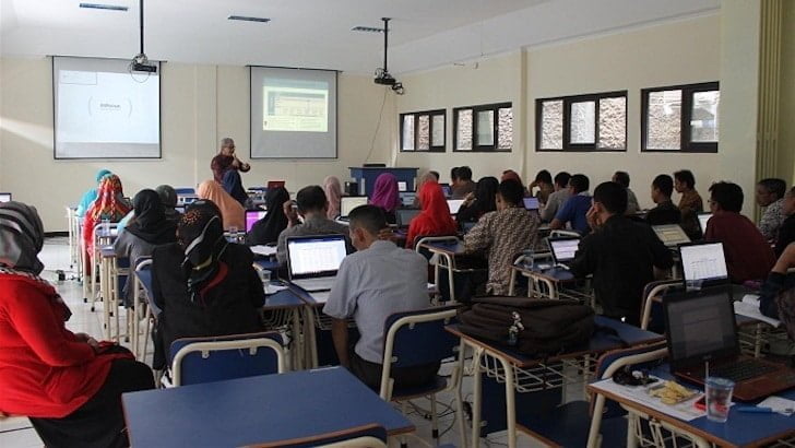 Kuliah Kelas Karyawan di Bandung