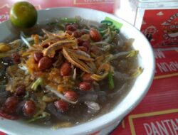 Mie Sagu Khas Pontianak, Salah Satu Menu Istimewa Ayam Pak Usu