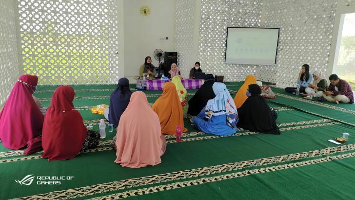 Dynamic Buzz Indonesia Berbagi Ilmu Digital Marketing di Ponpes Darul Fikri Kubu Raya