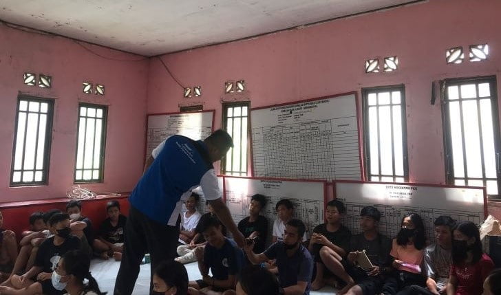 Suasana Pelatihan Literasi Digital RTIK Kalbar di Desa Tae Kabupaten Sanggau