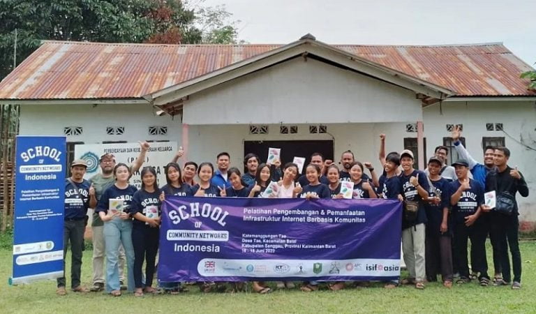 RTIK Kalbar Dampingi Common Room Berikan Pelatihan SIK di Desa Tae Sanggau