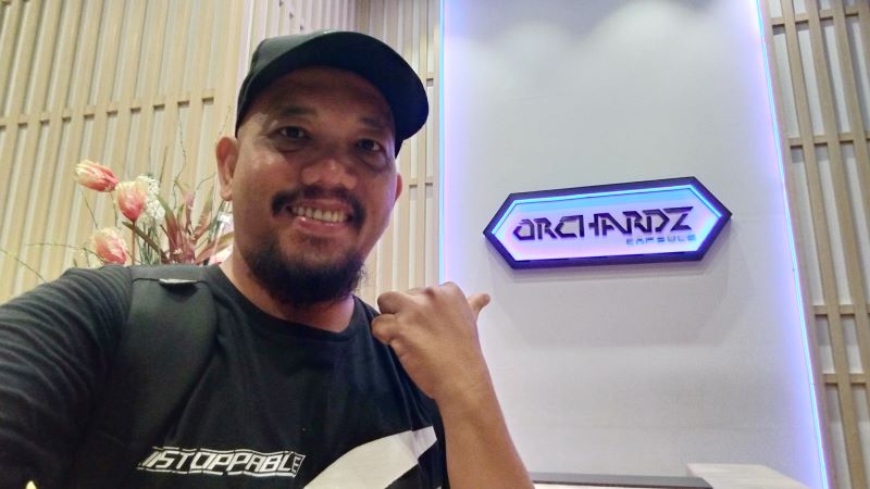 Pengalaman Menginap di Orchardz Capsule