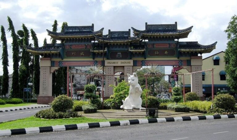 Kuching Car Rental, an Easy Way to Get Around Sarawak at a Low Cost