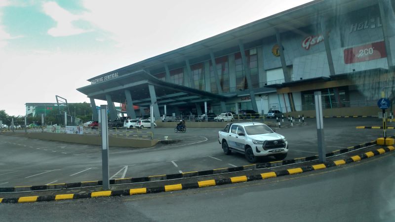 Terminal Bis Antar Negara Kuching Sentral Sarawak