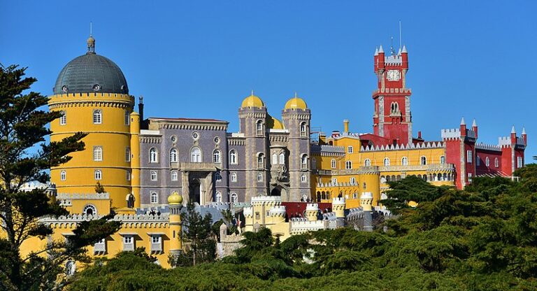 Plan Your Visit to Pena Palace: A Guide to Must-See Attractions and Facts