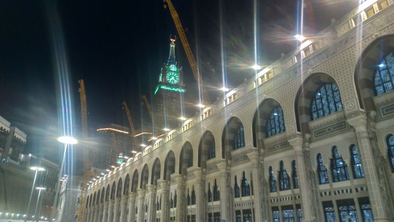 Masjidil Haram di Waktu Malam