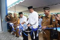 Bupati Kubu Raya Resmikan Kantor Desa Sungai Deras Teluk Pakedai