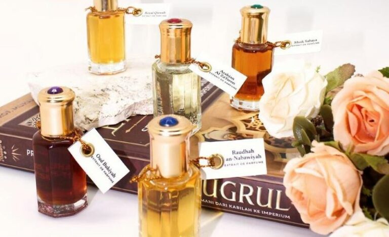 Oud Oil Kalimantan, Pure Agarwood Essential Oil Grade Super
