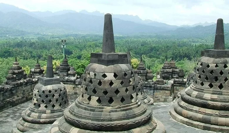 Candi Borobudur, Keajaiban Sejarah dan Kelezatan Kuliner Sekitarnya