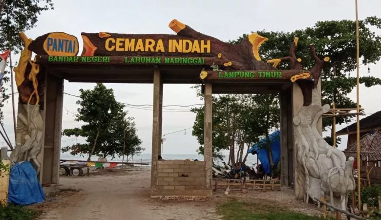 Pantai Cemara Lampung Timur, Menikmati Pesona Indah Bumei Tuwah Bepadan