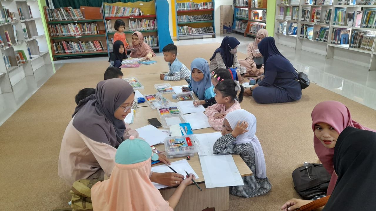 Kunjungan Forum Ibu Profesional ke Perpustakaan Provinsi Kalimantan Barat
