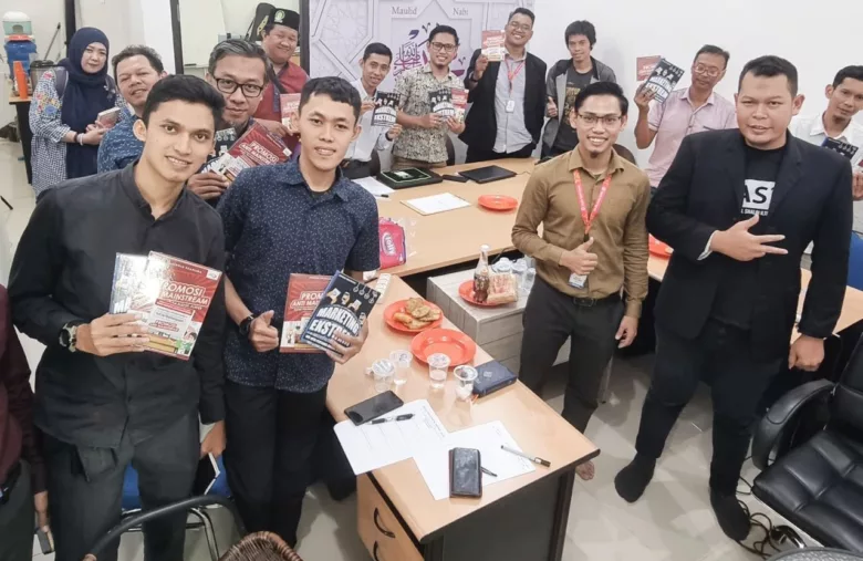 Mentoring Facebook Ads, CEO Kharisma Group Sharing Materi dan Pengalaman