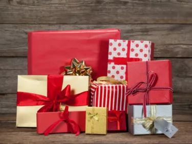 Unwrapping the Advantages: The Benefits of Wholesale Gifts