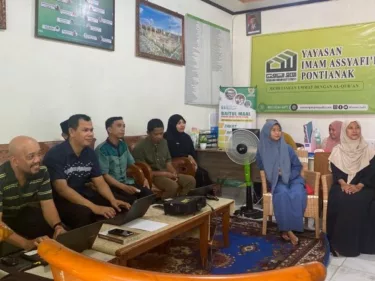 Training Pengelolaan Website Lembaga Rumah Quran Imam Syafii