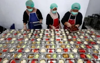 Pelaksanaan Program Makan Bergizi Gratis di Kalbar Terkendala Pengadaan Food Tray Standar