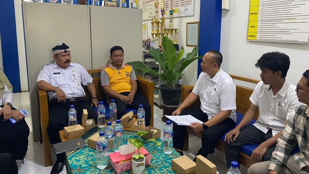 Jalan Tengah Solusi Penyelesaian Kasus Oknum Guru Tendang Murid
