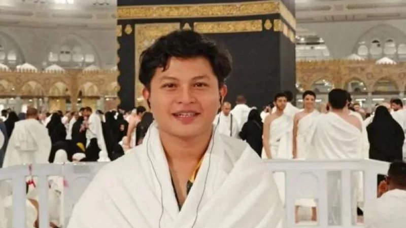 Cleaner Masjid