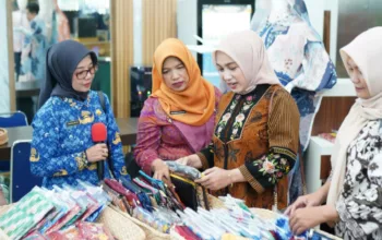 PIA Ardhya Garini Belajar Strategi UMKM Ekspor di Galeri Dekranasda Kota Pontianak