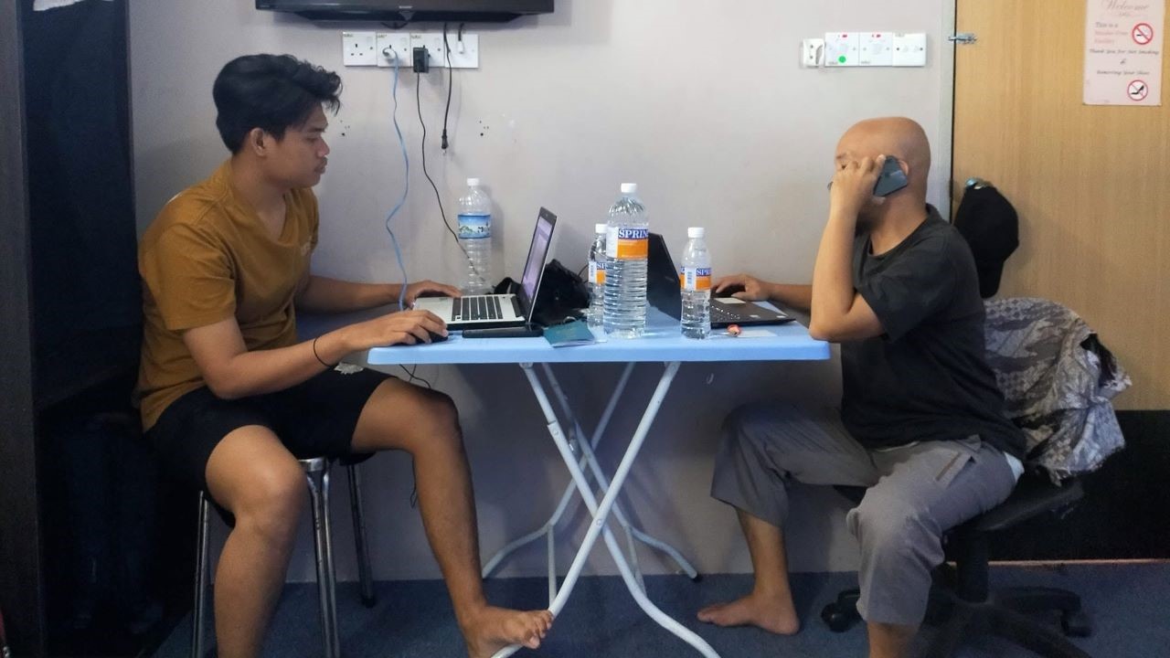 Blogger Borneo Mendampingi Madu Syaiful Pontianak di Kuching Sarawak