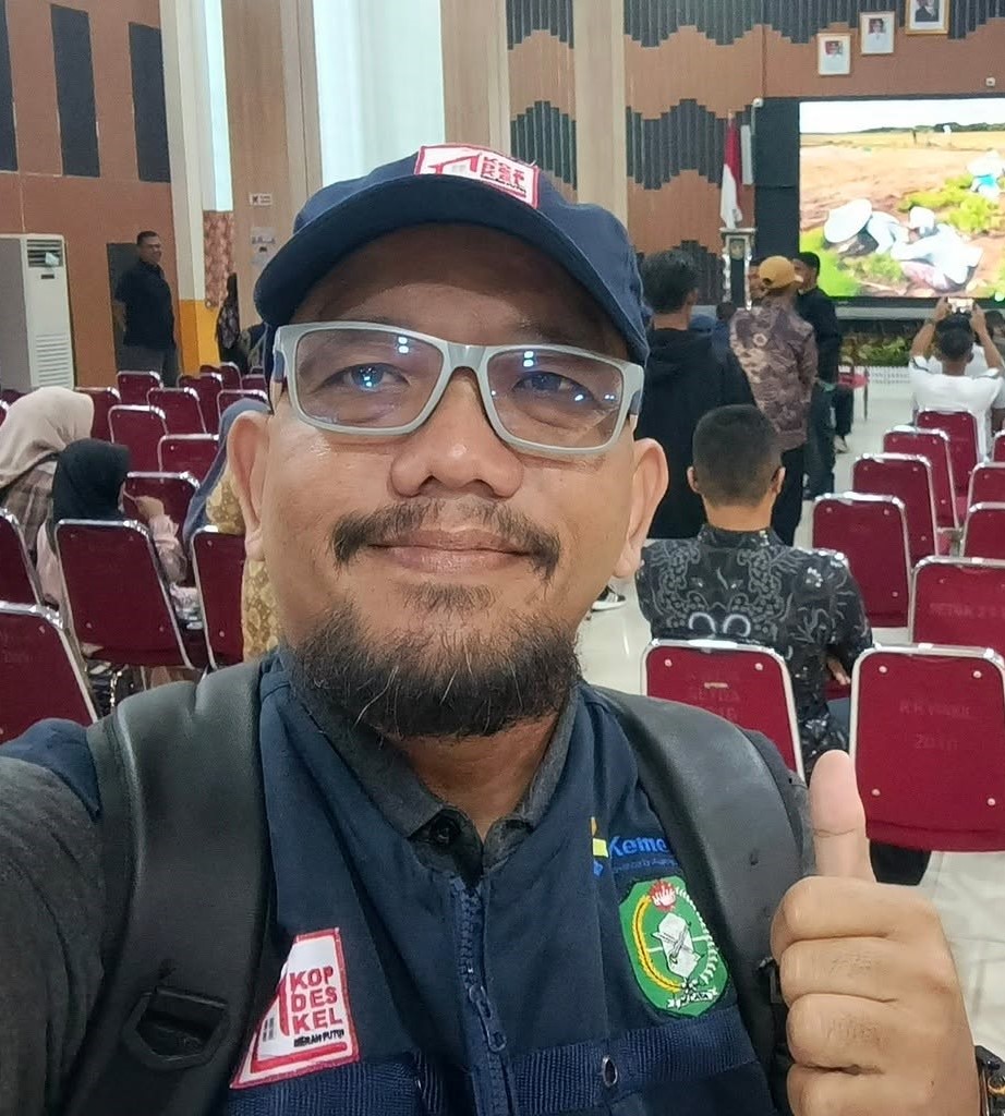 Blogger Borneo Sedang Mengikuti Workshop KDMP Capacity Building di Aula Kantor Bupati Kubu Raya