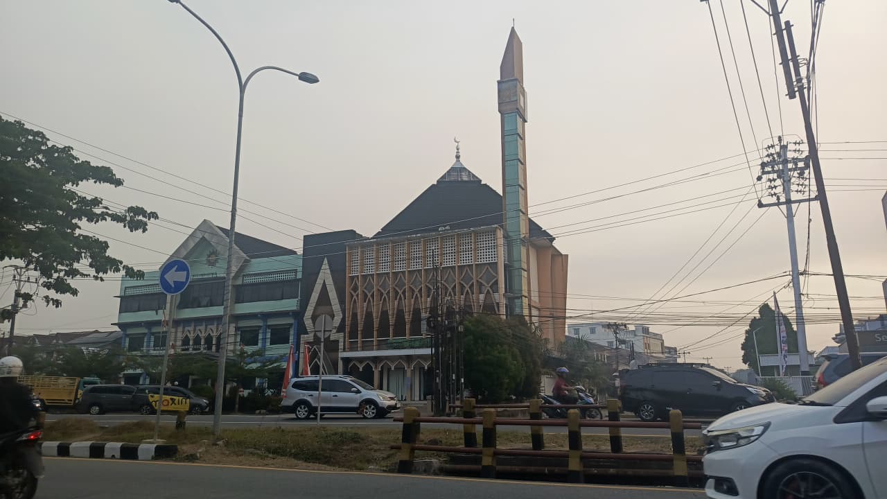 Kondisi Jalan Arteri Supadio Kubu Raya