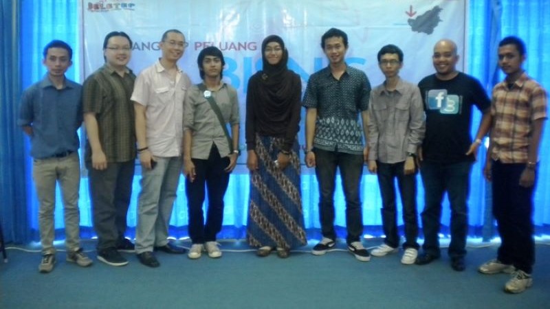 Sesi Foto Bareng Seminar Digital di Pontianak