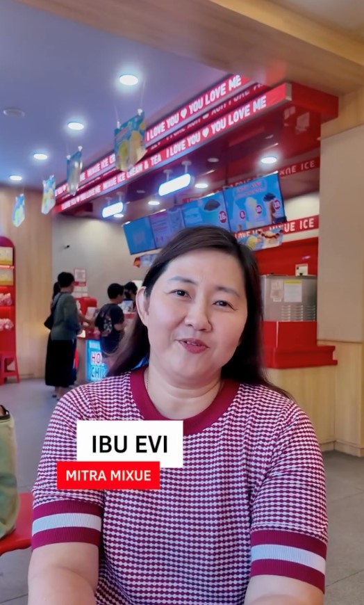 Ibu Evi Pemilik Mitra Mixue